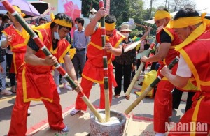  Giỗ Tổ Hùng Vương - tôn vinh các giá trị đạo đức, văn hóa đậm đà bản sắc dân tộc.