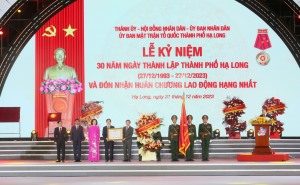 TP Hạ Long kỷ niệm 30 năm Ngày thành lập và đón nhận Huân chương Lao động Hạng Nhất