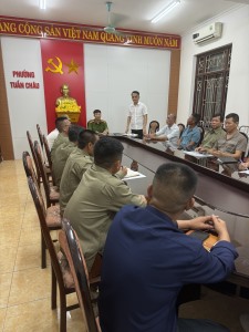 UBND phường tổ chức cuộc họp triển khai Luật và các văn bản chỉ đạo cho lực lượng dự kiến tham gia lực lượng bảo vệ an ninh trật tự tại địa bàn phường