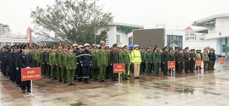 Lễ ra quân thực hiện đợt cao điểm tấn công trấn áp tội phạm, bảo đảm an ninh, trật tự bảo vệ Tết Nguyên đán Ất Tỵ 2025