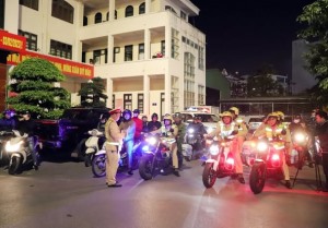  CSGT toàn tỉnh Quảng Ninh bắt đầu thực hiện cao điểm xử lý vi phạm giao thông toàn diện